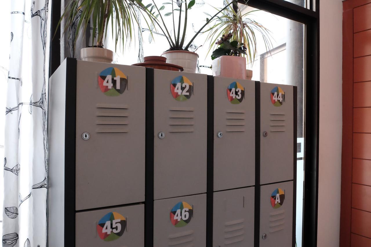 Alternative Creative Youth Hostel Barcelona Exterior foto